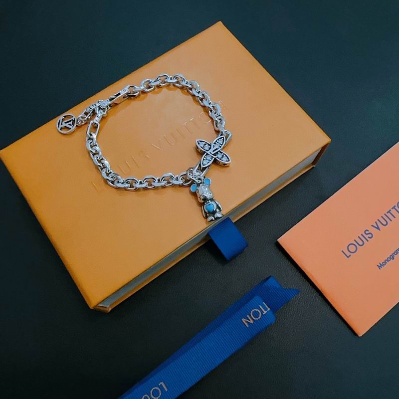 LV Bracelet 04yxs379