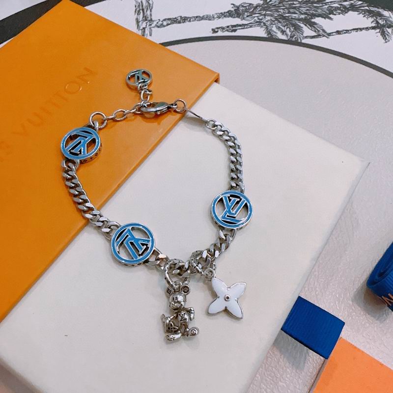 LV Bracelet 04yxs410