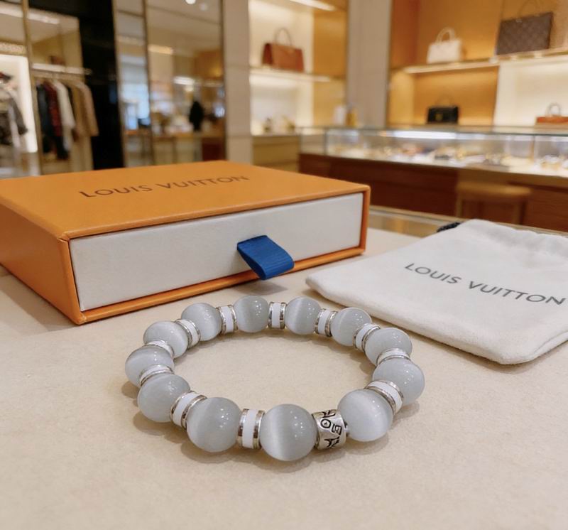 LV Bracelet 04yxs68