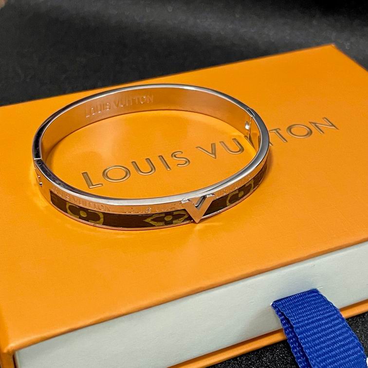 LV Bracelet 11lyh636