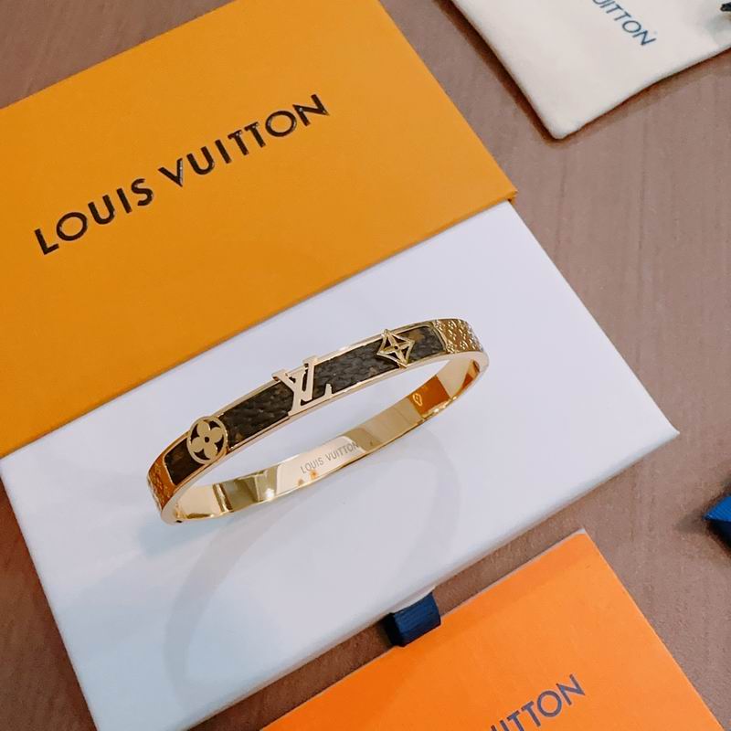 LV Bracelet 11yxx02