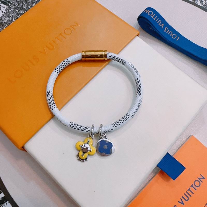 LV Bracelet 11yxx82