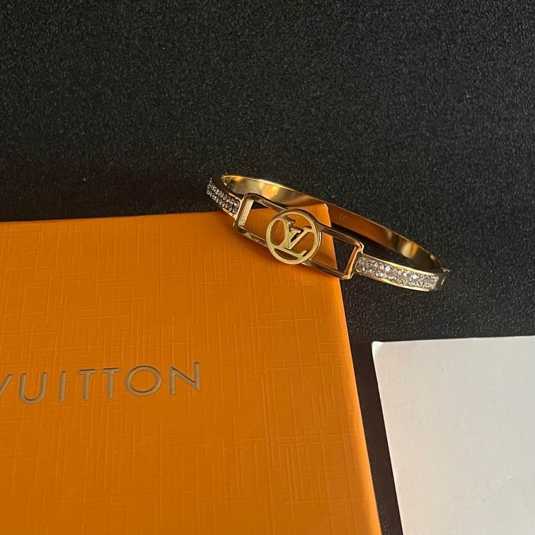 LV Bracelet 12lyh945