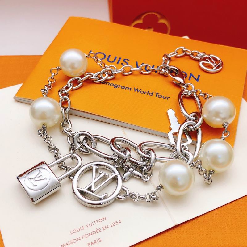 LV Bracelet 12yxx214
