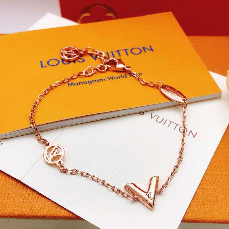 LV Bracelet 12yxx235