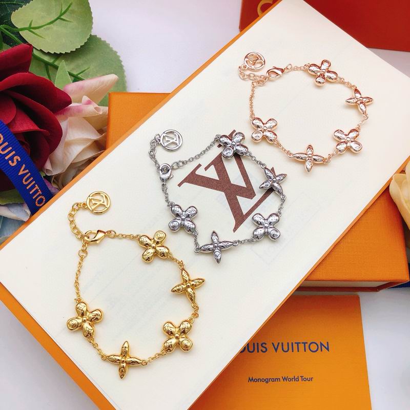 LV Bracelet 12yxx236