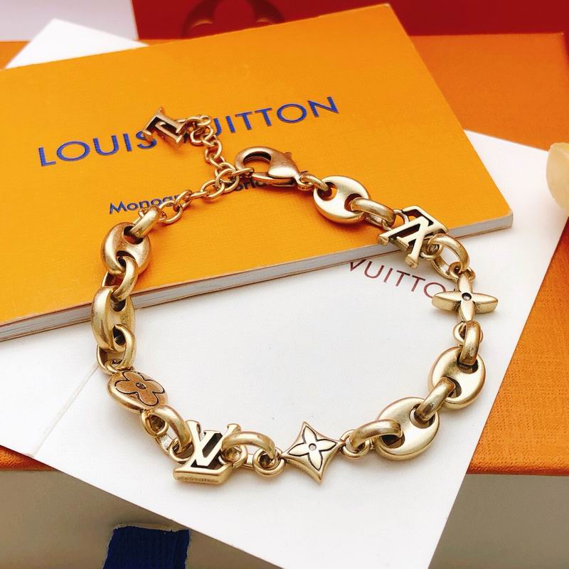 LV Bracelet 12yxx241