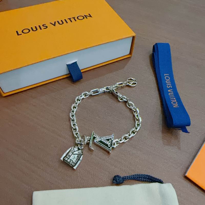 LV Bracelet 12yxx247