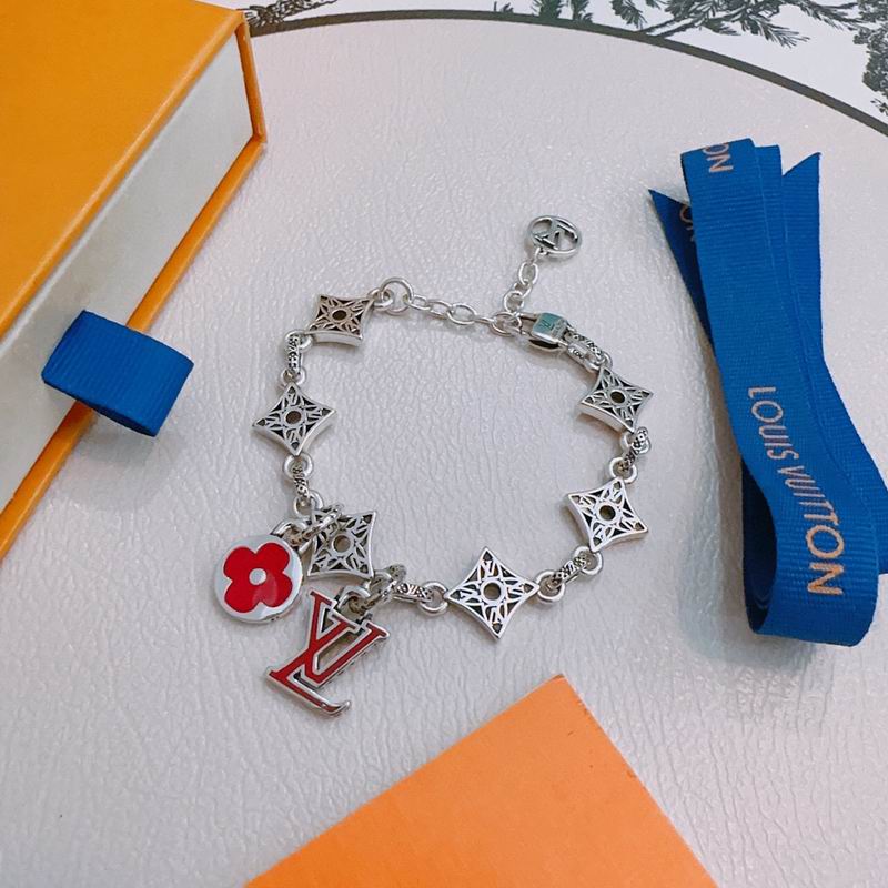 LV Bracelet 12yxx267