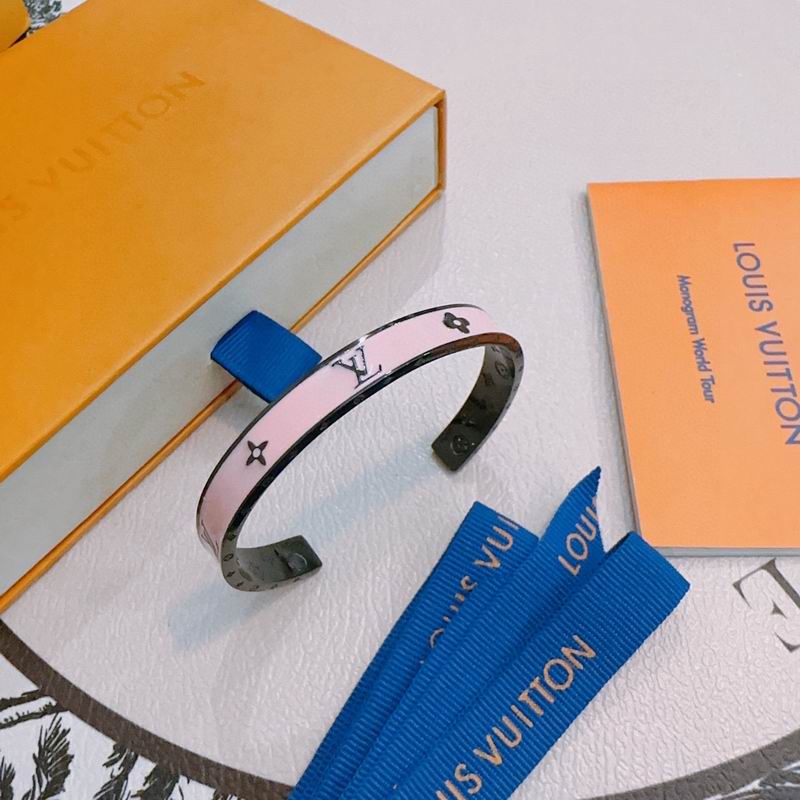 LV Bracelet 12yxx268