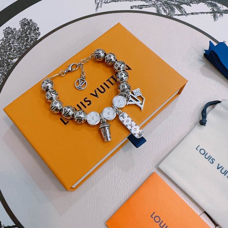 LV Bracelet 12yxx283