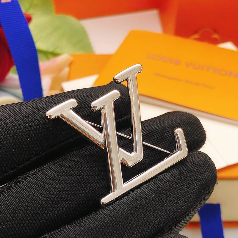 LV Brooch 03yxs06
