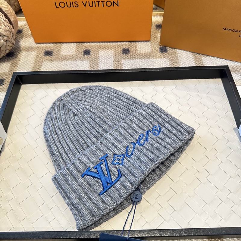 LV Hat 012404