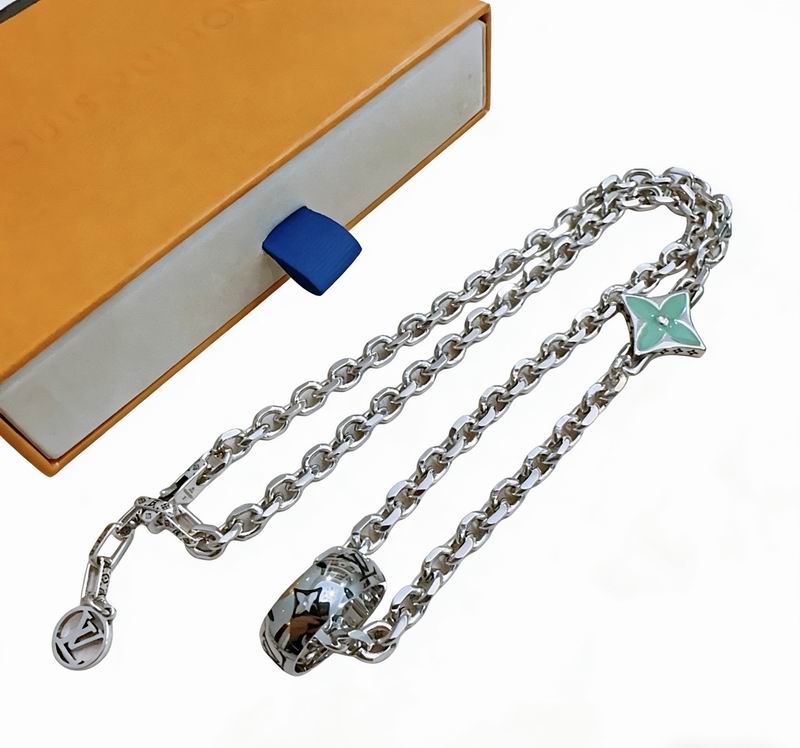 LV Necklace 01yxx255