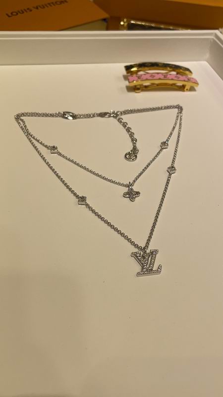 LV Necklace 01yxx288