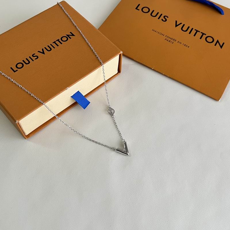 LV Necklace 03yxs214