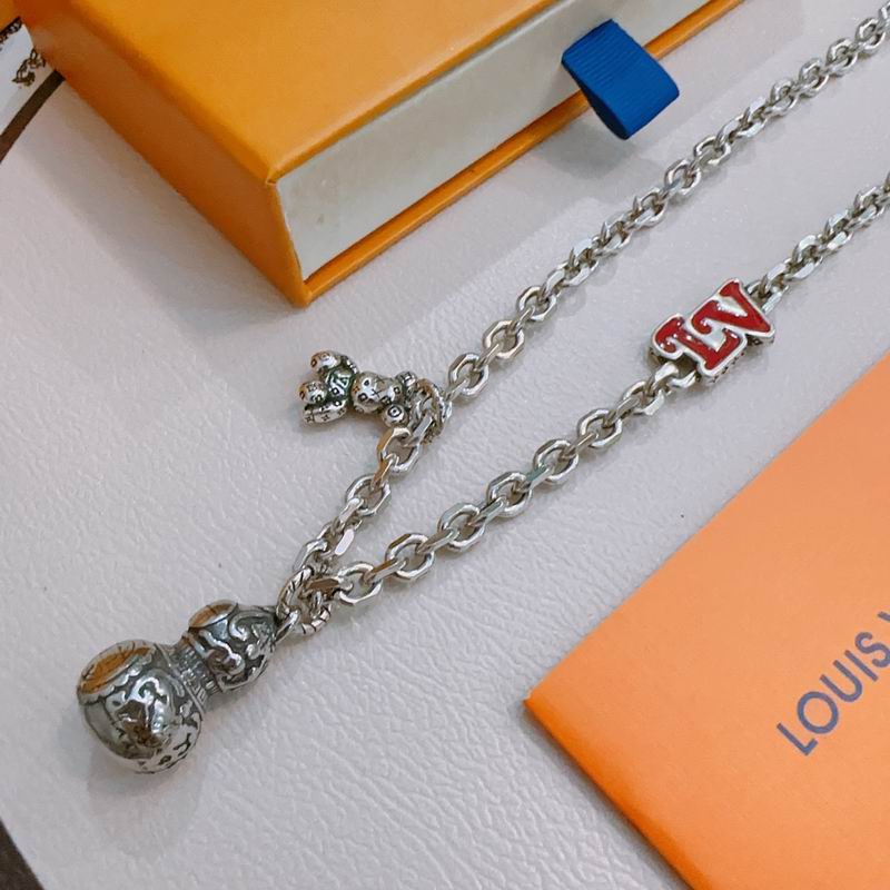 LV Necklace 04yxh102