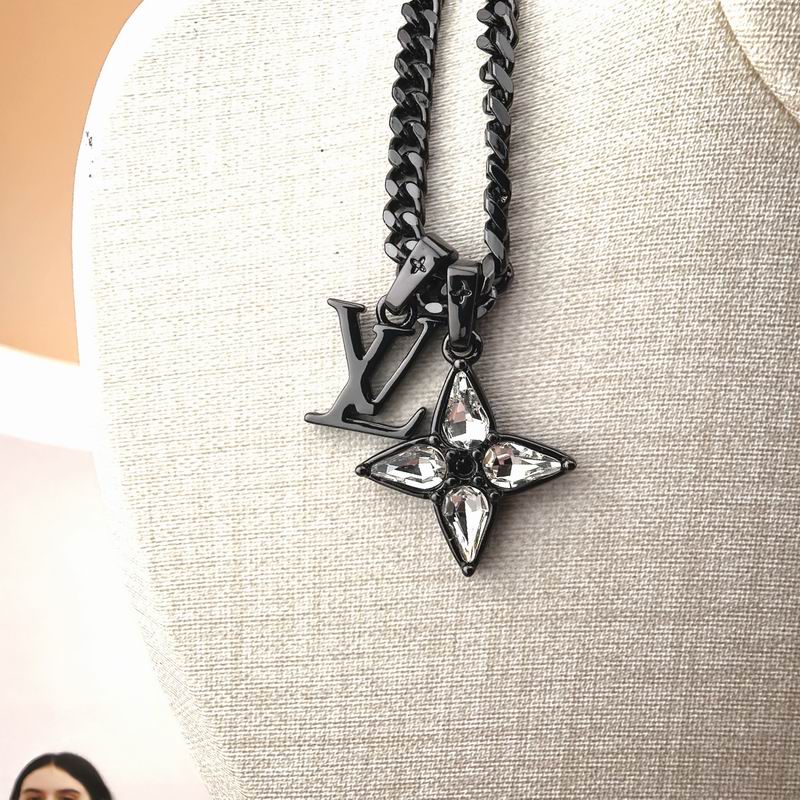 LV Necklace 04yxh111