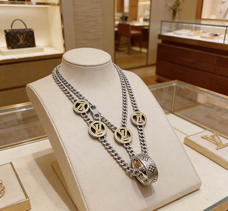LV Necklace 04yxs24