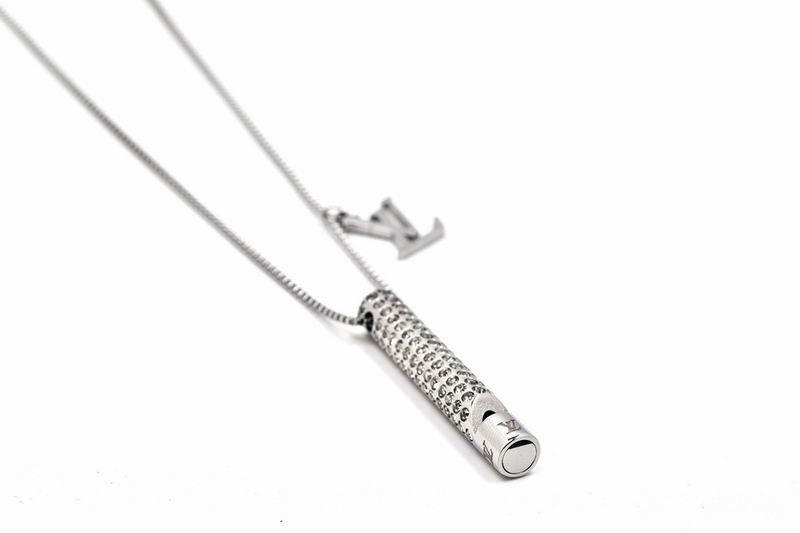 LV Necklace 04yxs301