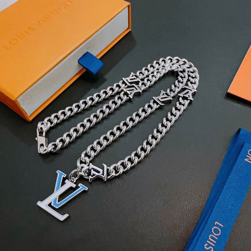 LV Necklace 04yxs303