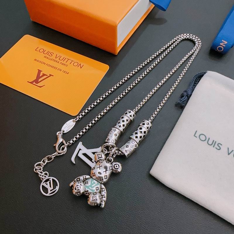 LV Necklace 05yxh70