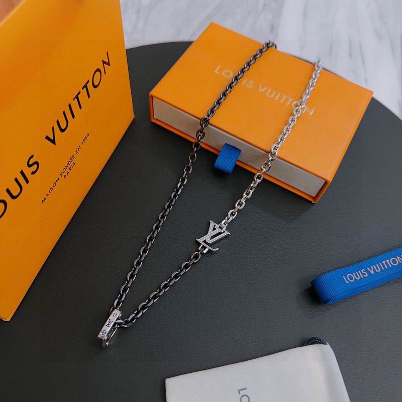 LV Necklace 05yxh73