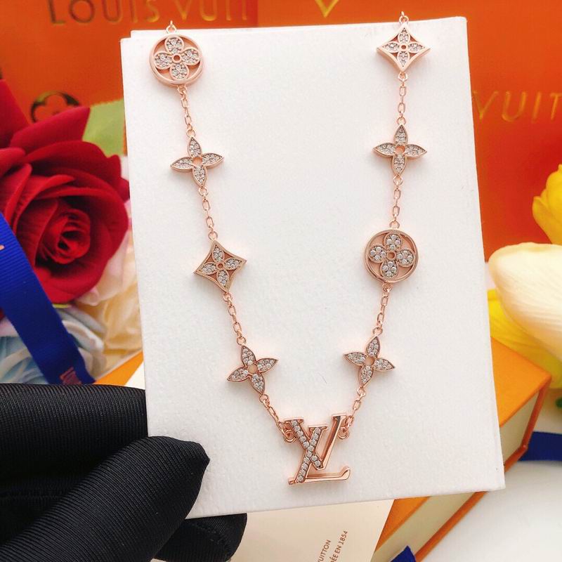 LV Necklace 05yxs107
