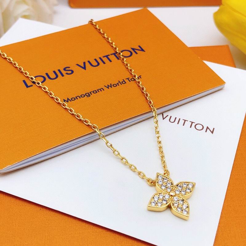 LV Necklace 05yxs180