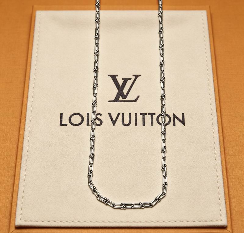 LV Necklace 05yxs30