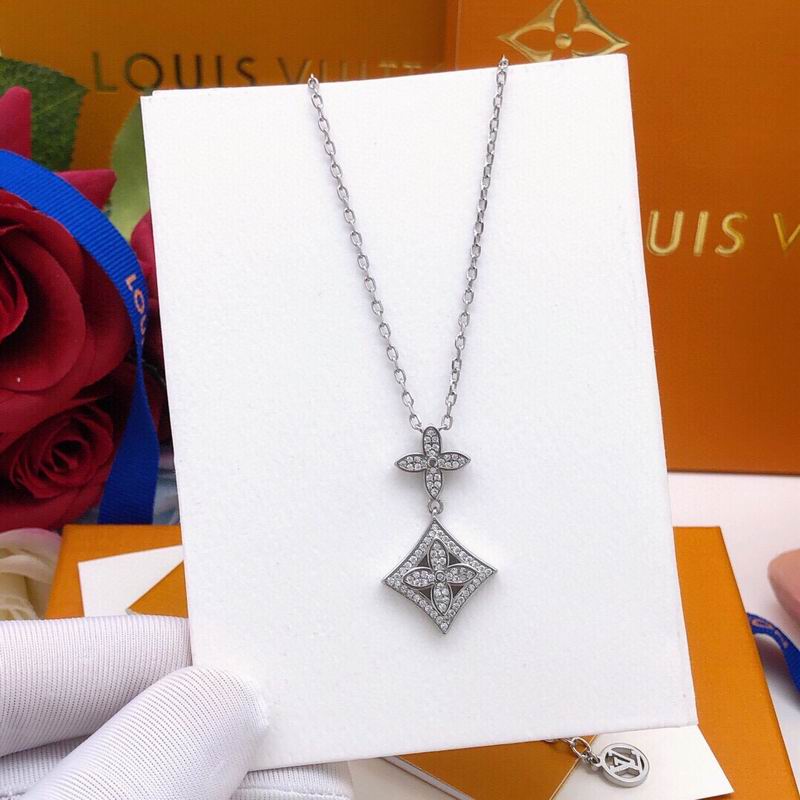 LV Necklace 05yxs40