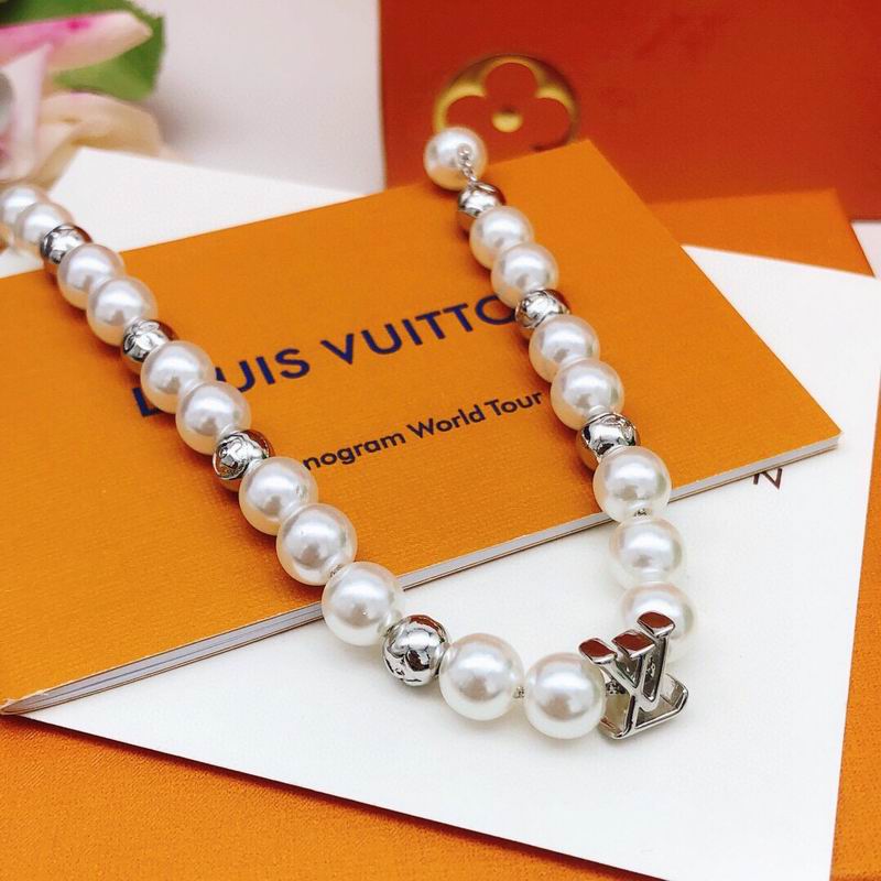 LV Necklace 05yxs60
