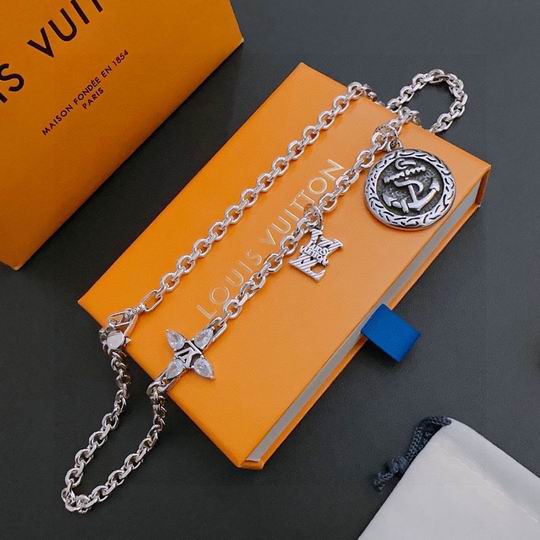 LV Necklace 11lyh656