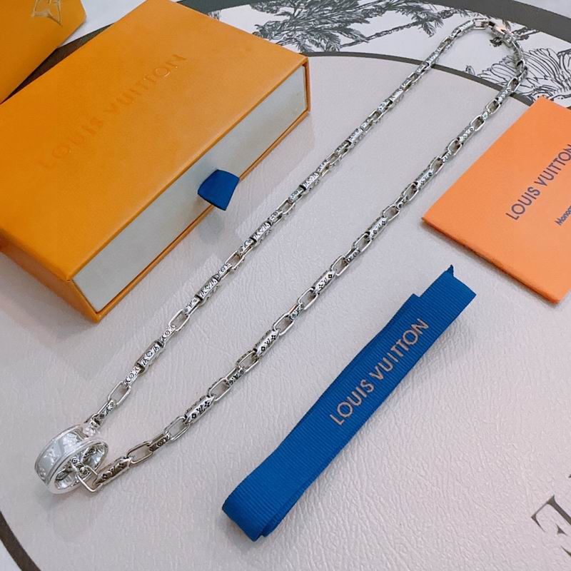 LV Necklace 11yxx133