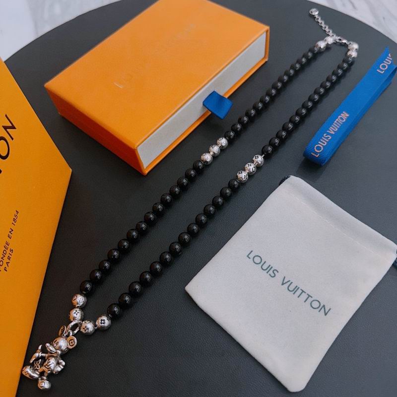 LV Necklace 11yxx25