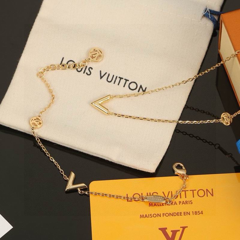 LV Necklace 11yxx45