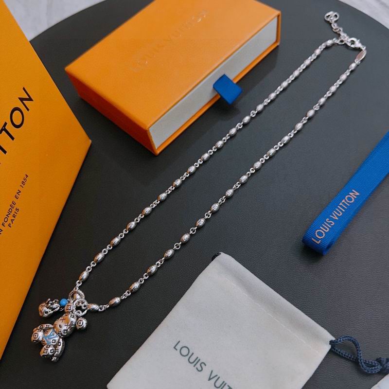 LV Necklace 11yxx50