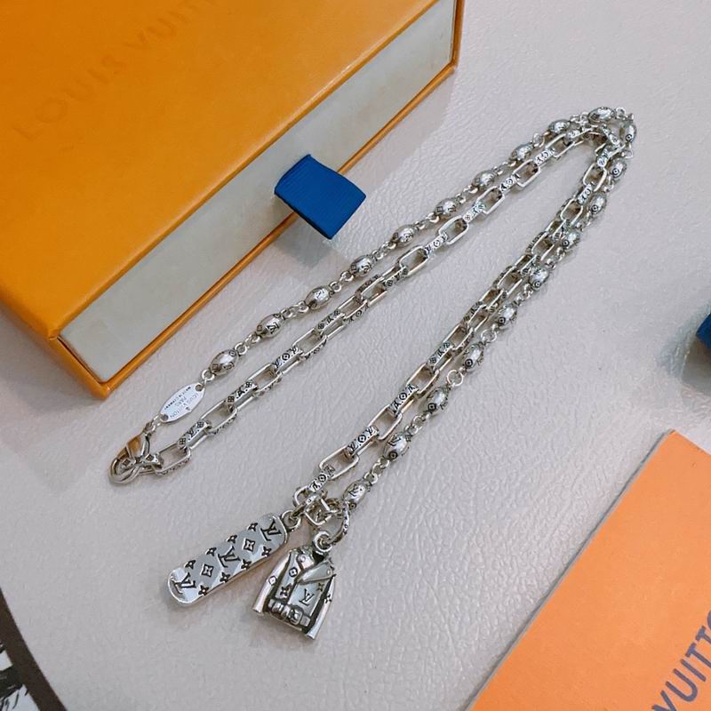 LV Necklace 11yxx84
