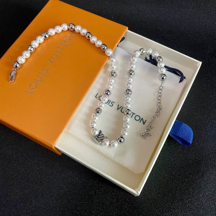 LV Necklace 12lyh716