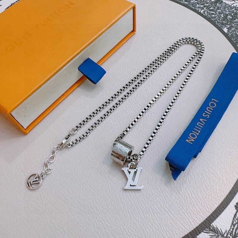 LV Necklace 12yxx173