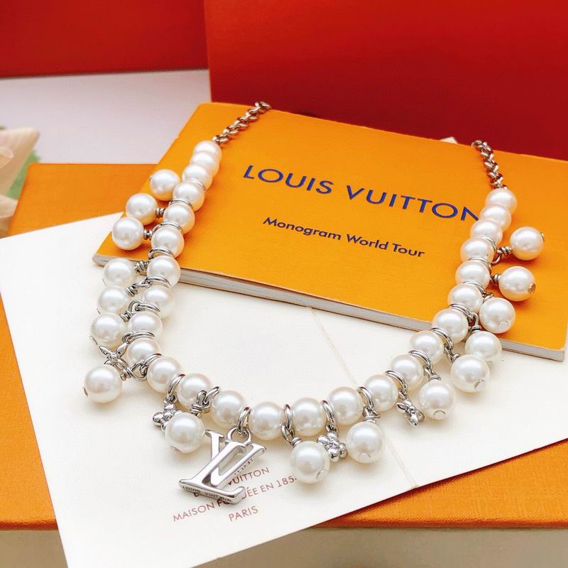 LV Necklace 12yxx195
