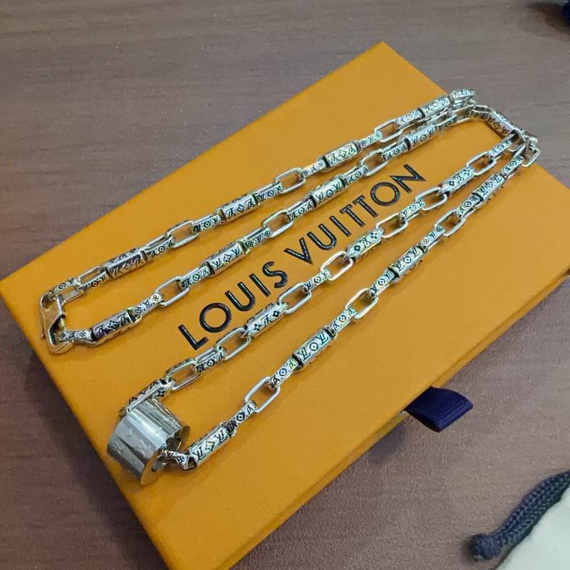 LV Necklace 12yxx245