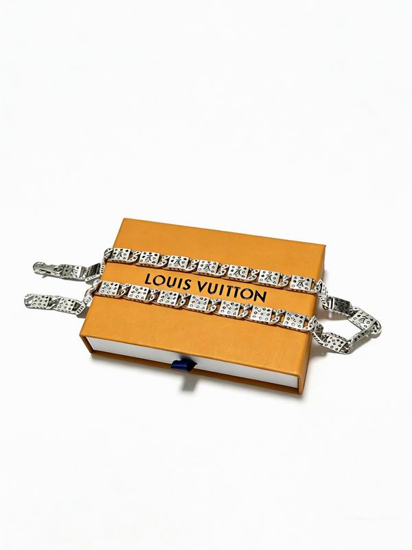 LV Necklace 12yxx251
