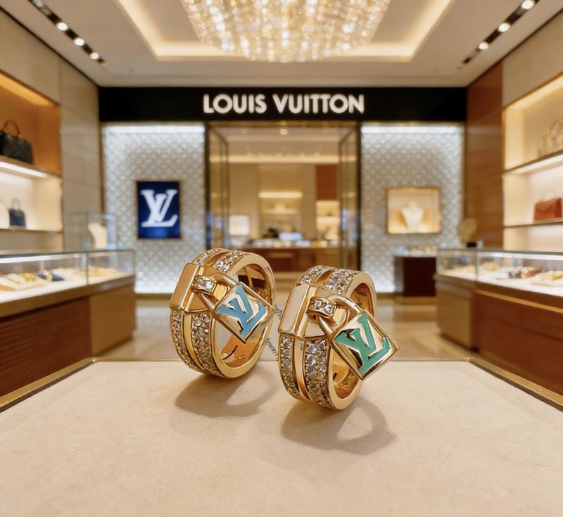 LV Ring 03yxs43