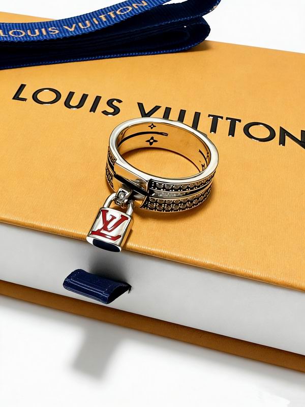 LV Ring 03yxs52