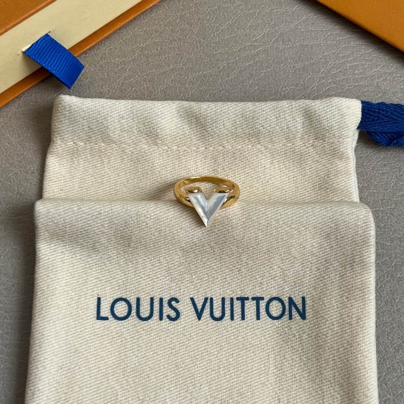 LV Ring 04yxh22