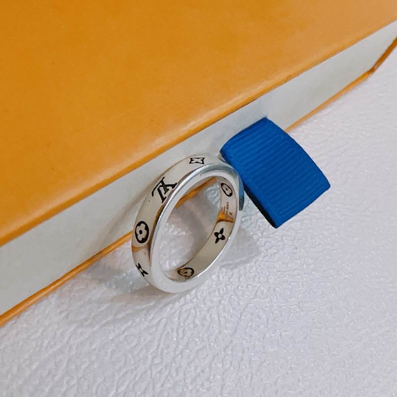 LV Ring 04yxh28