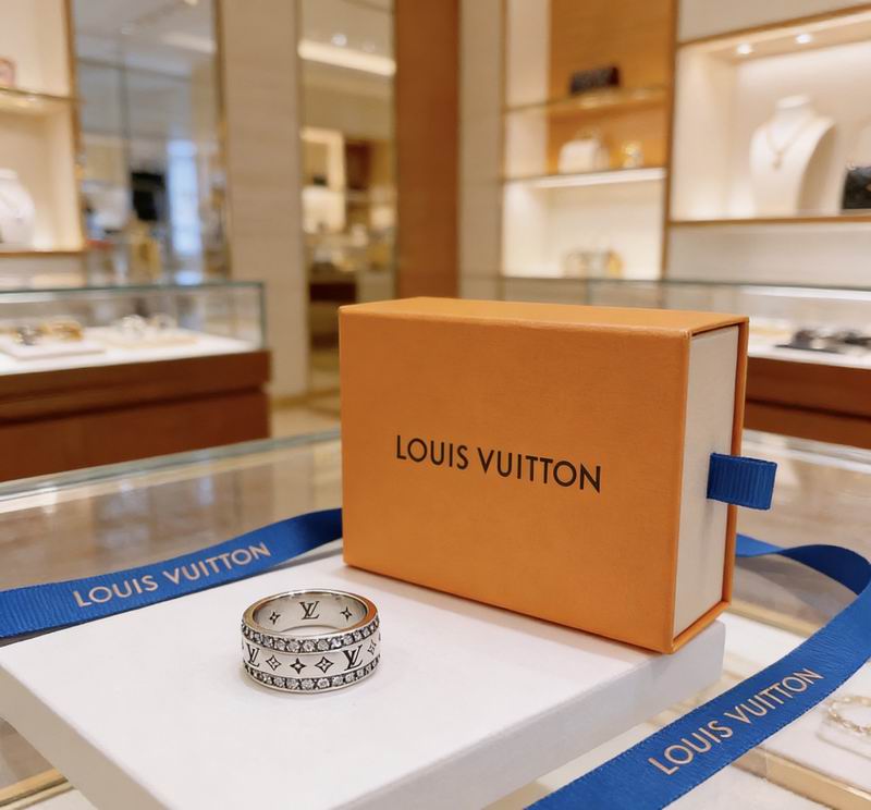 LV Ring 04yxs60