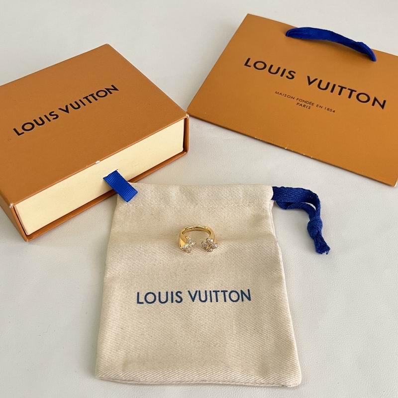 LV Ring 04yxs72