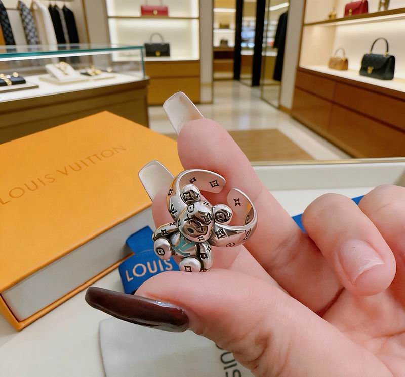 LV Ring 05yxs19